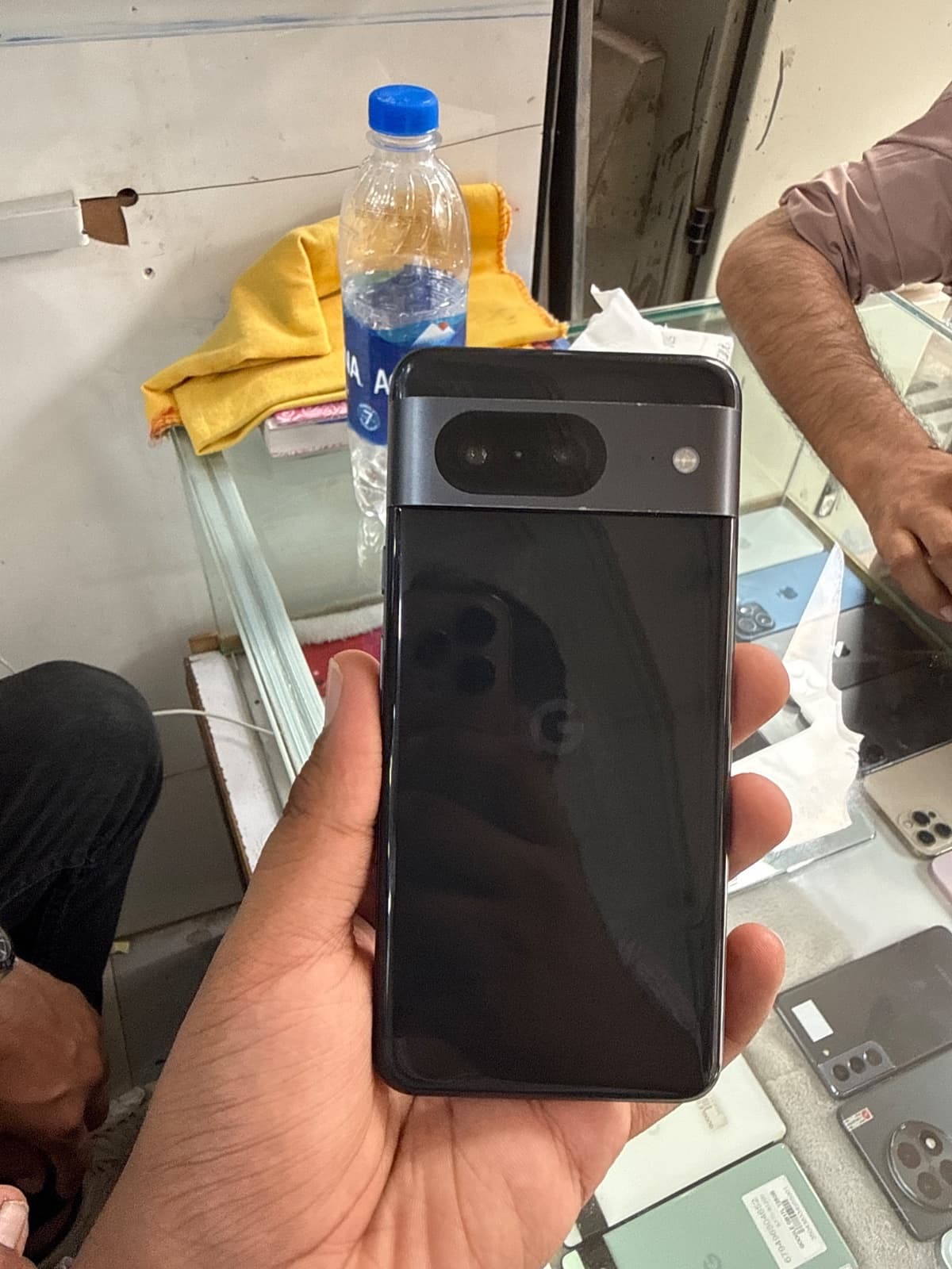 Google Pixel 8 8GB / 128GB in Obsidian — photo 1