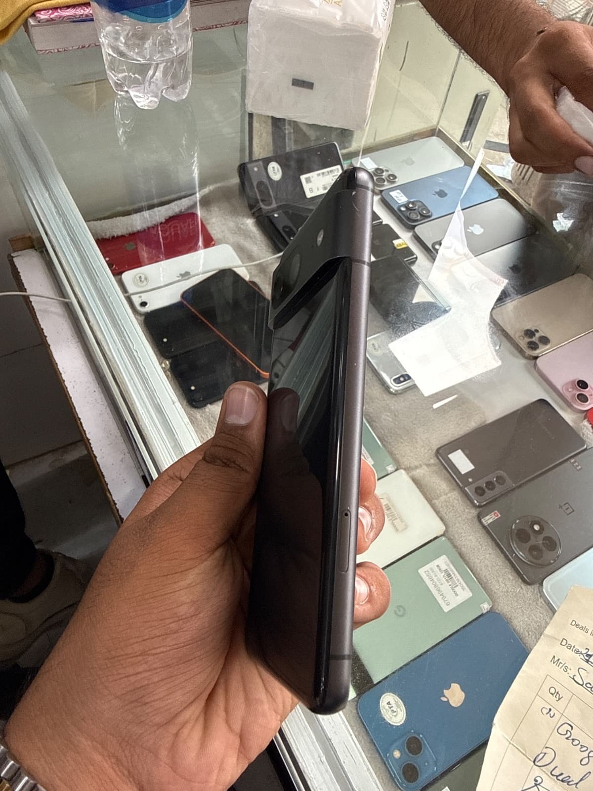 Google Pixel 8 8GB / 128GB in Obsidian — photo 3
