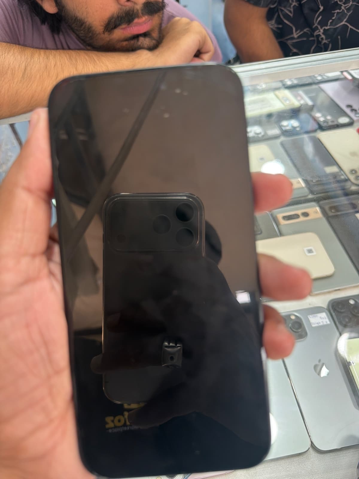 Apple iPhone 15 Plus 128GB in Black — photo 2