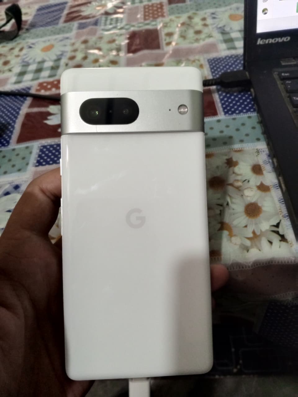 Google Pixel 7 8GB / 128GB in Snow — photo 1