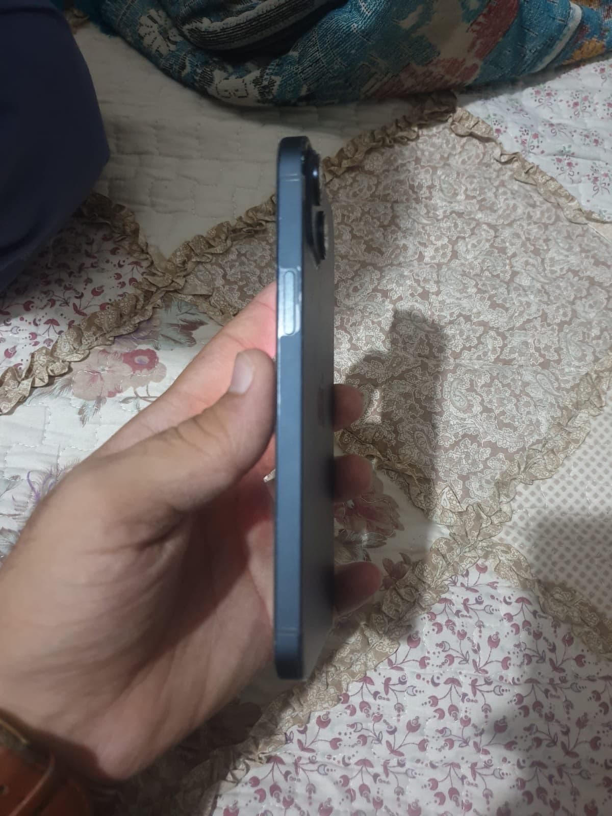Apple iPhone 14 Plus 256GB in Midnight — photo 2