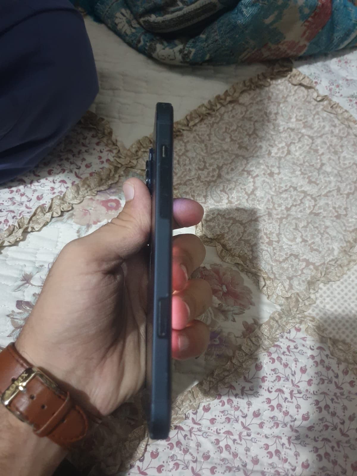 Apple iPhone 14 Plus 256GB in Midnight — photo 3