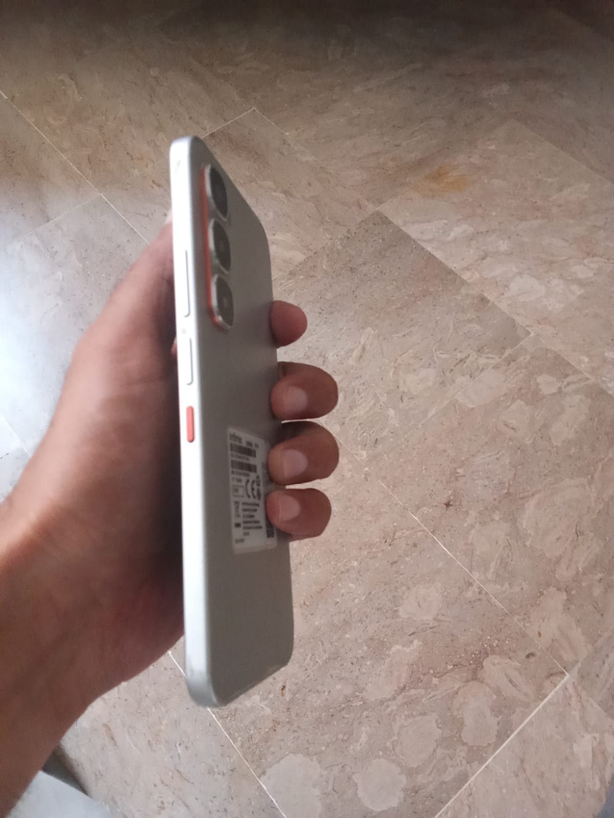 Infinix Hot 60 Pro 8GB / 128GB in Titanium Silver — photo 1