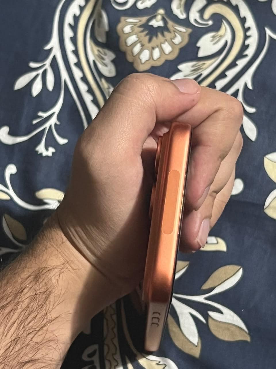 Apple iPhone 17 Pro Max 256GB in Cosmic Orange — photo 4