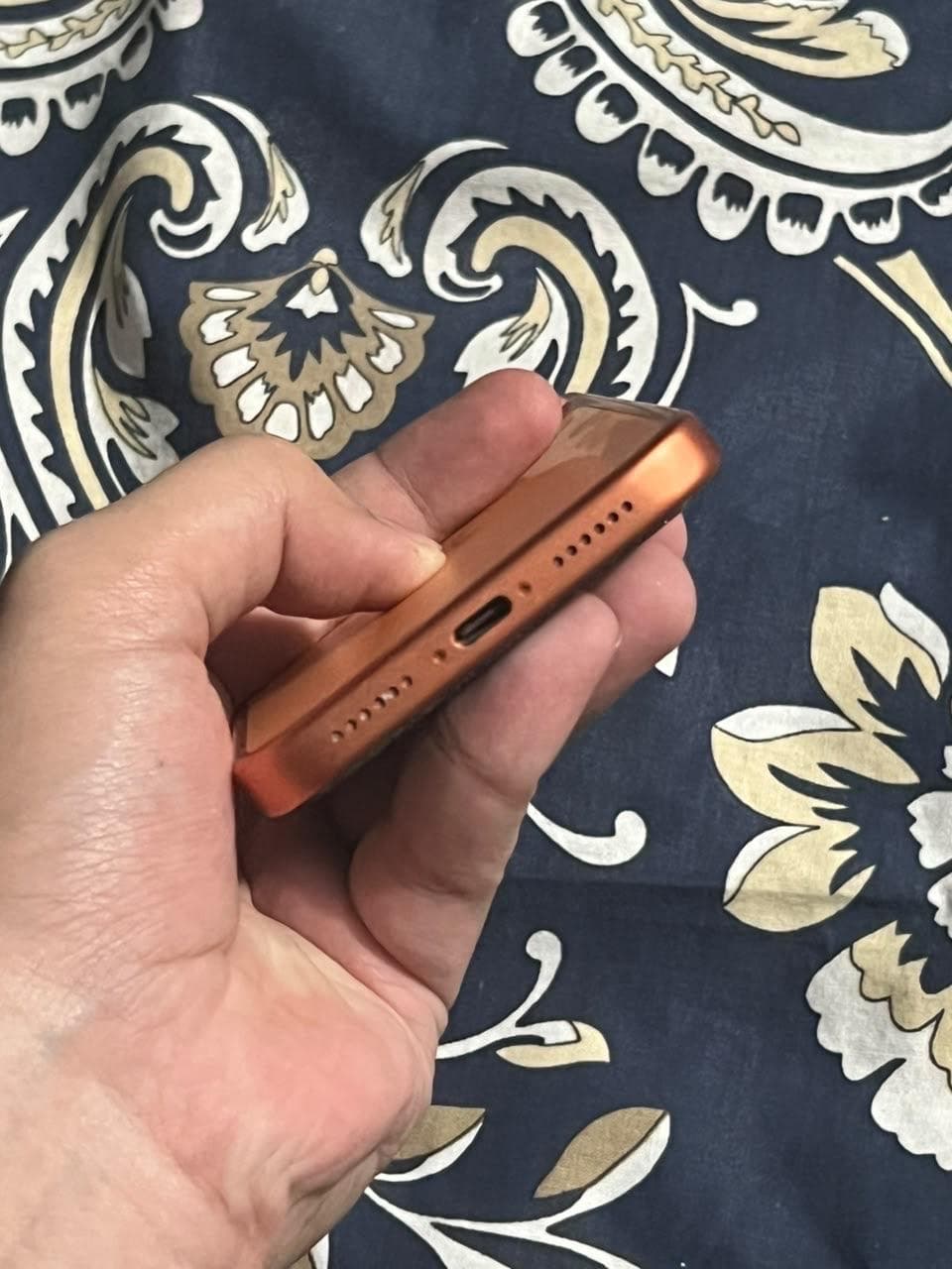 Apple iPhone 17 Pro Max 256GB in Cosmic Orange — photo 5