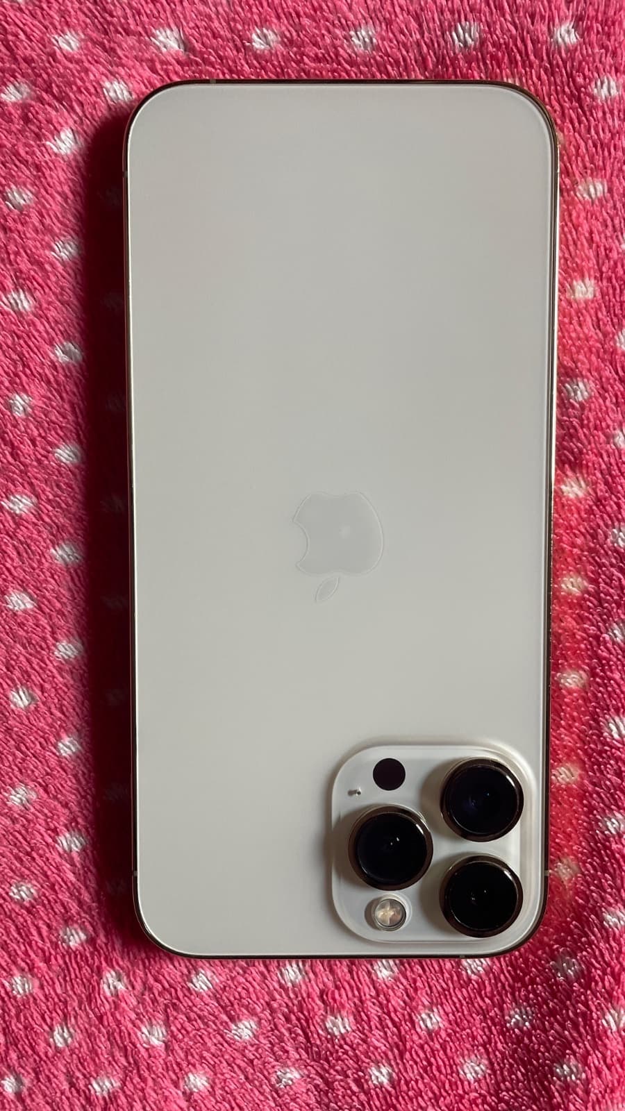 Apple iPhone 13 Pro Max 256GB in Gold — photo 5