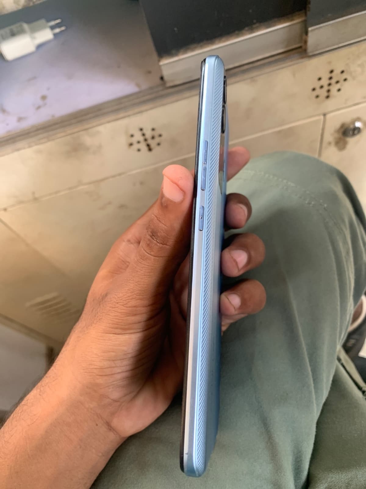 Tecno Pova Neo 4GB / 64GB in Geek Blue — photo 4