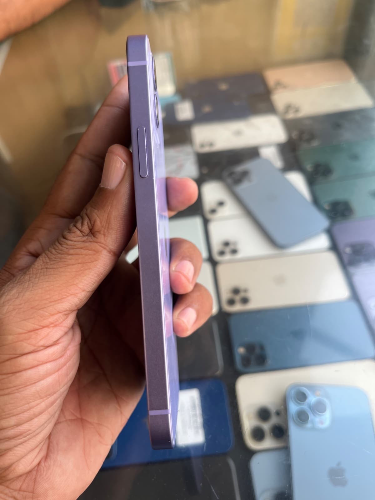 Apple iPhone 12 64GB in Purple — photo 4