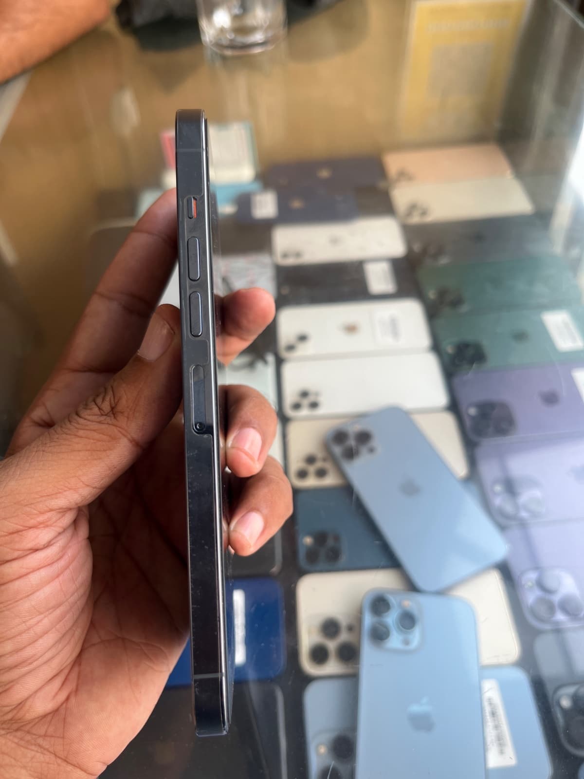 Apple iPhone 13 Pro 256GB in Sierra Blue — photo 2