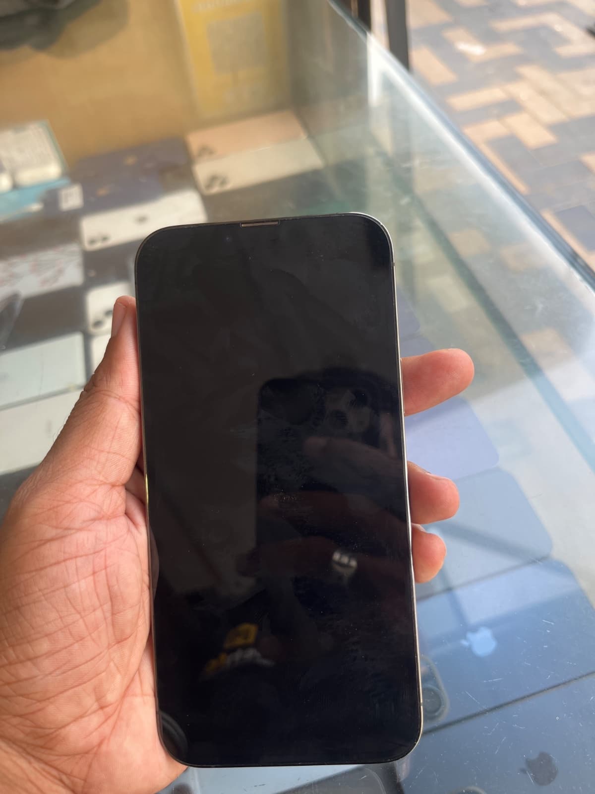Apple iPhone 13 Pro Max 256GB in Graphite — photo 2