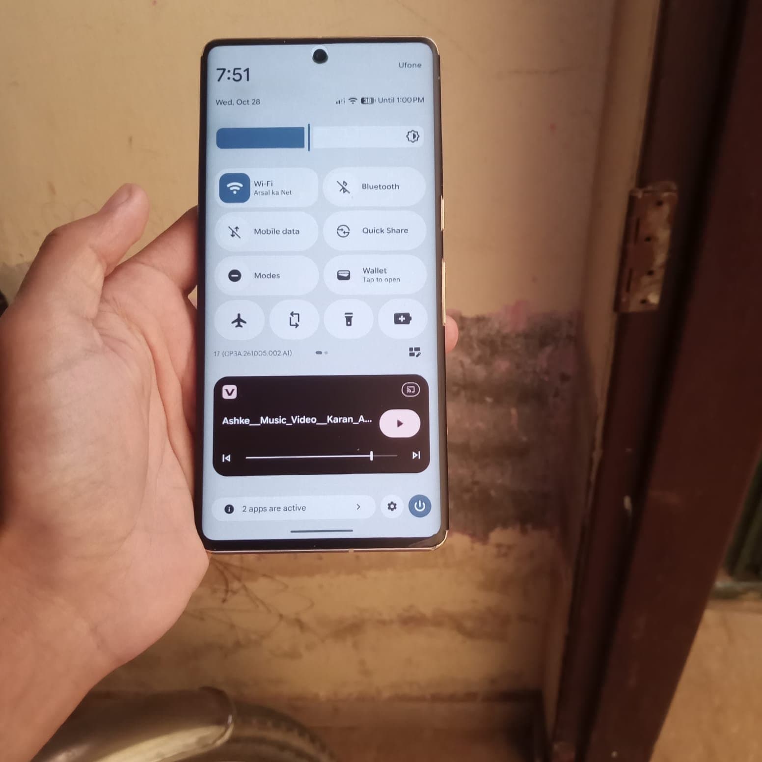 Google Pixel 7 Pro 12GB / 128GB in Hazel — photo 2