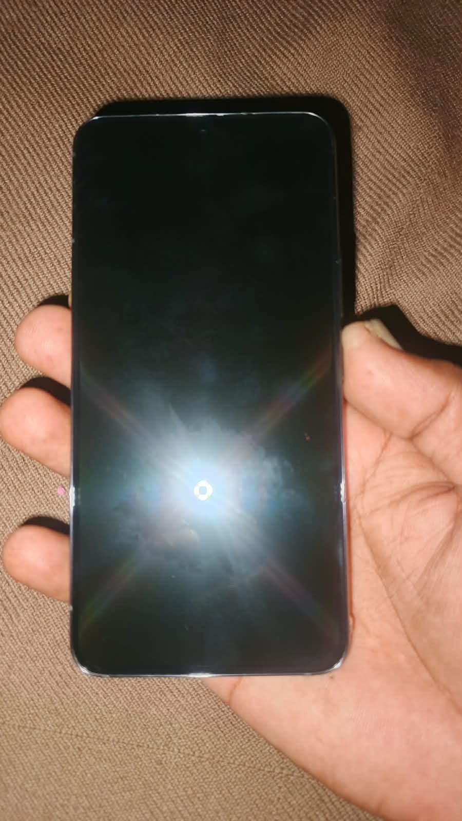 Samsung Galaxy S22 8GB / 256GB in Phantom Black — photo 5