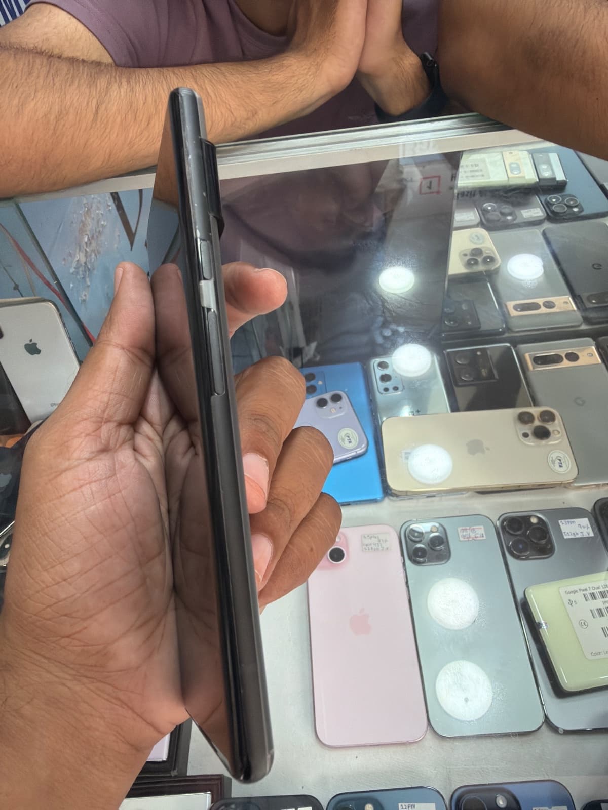 Google Pixel 6 Pro 12GB / 256GB in Stormy Black — photo 3