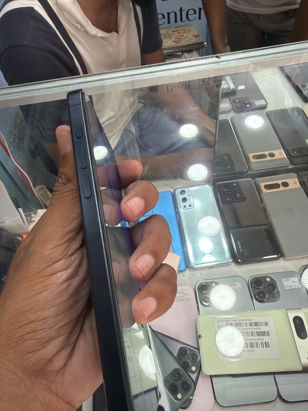 Apple iPhone 15 Pro Max 256GB in Black Titanium — photo 4
