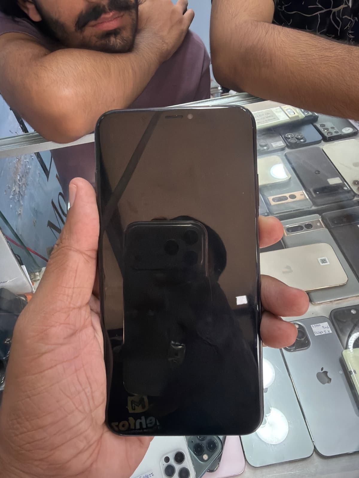 Apple iPhone XS Max 64GB in Space Gray — photo 2