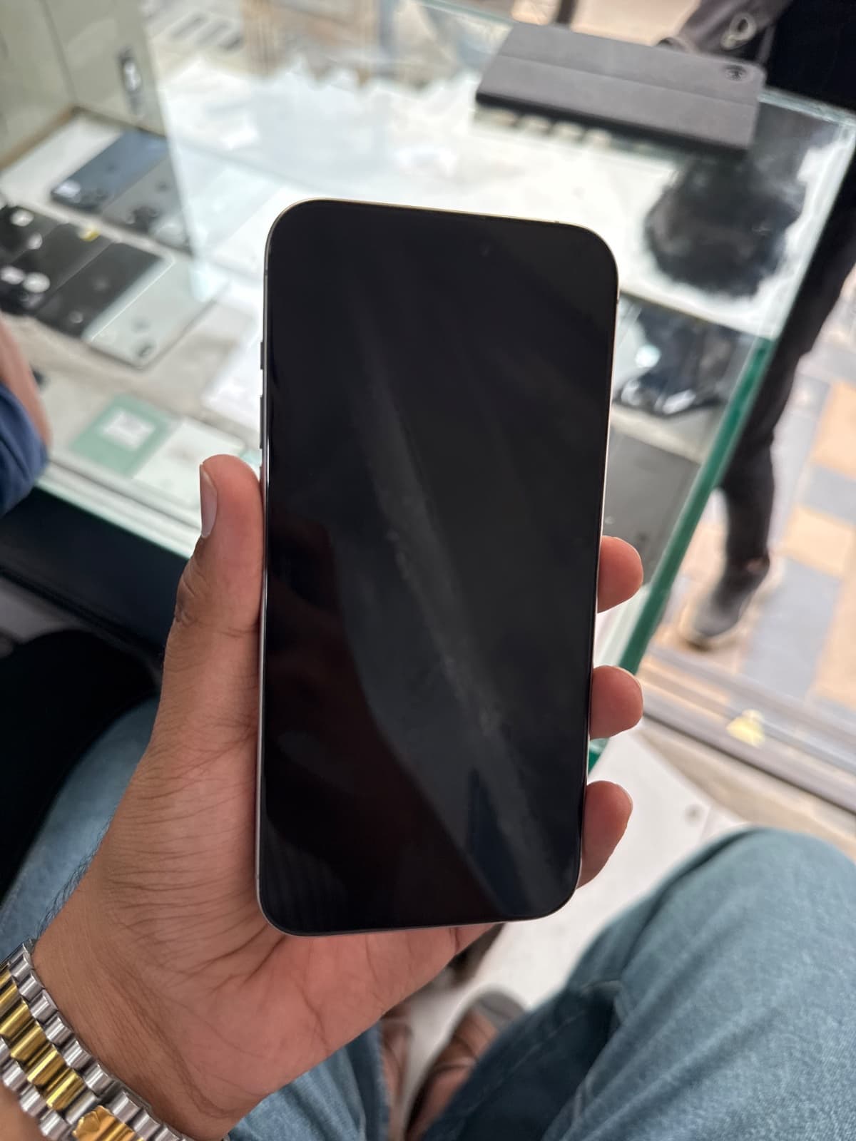 Apple iPhone 15 Pro Max 256GB in Natural Titanium — photo 3
