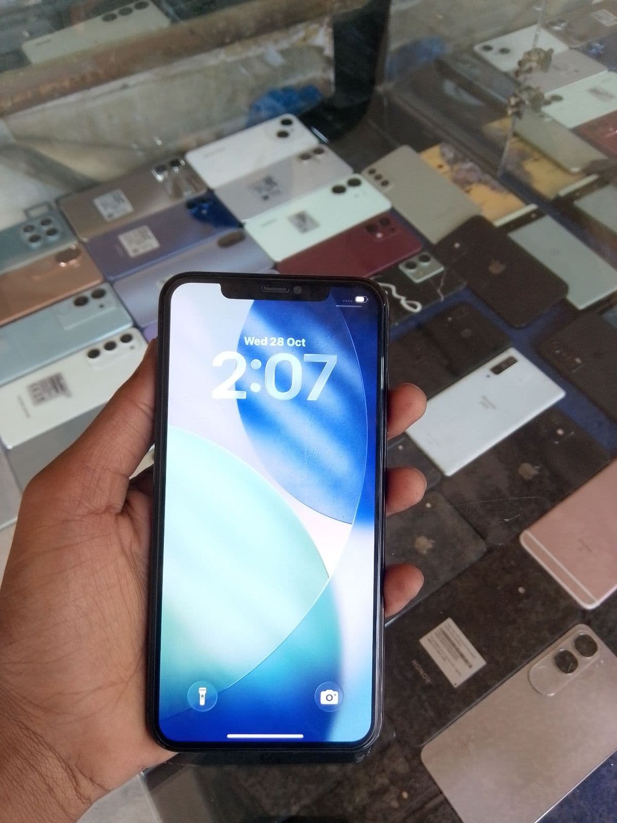 Apple iPhone 11 Pro Max 256GB in Space Gray — photo 2