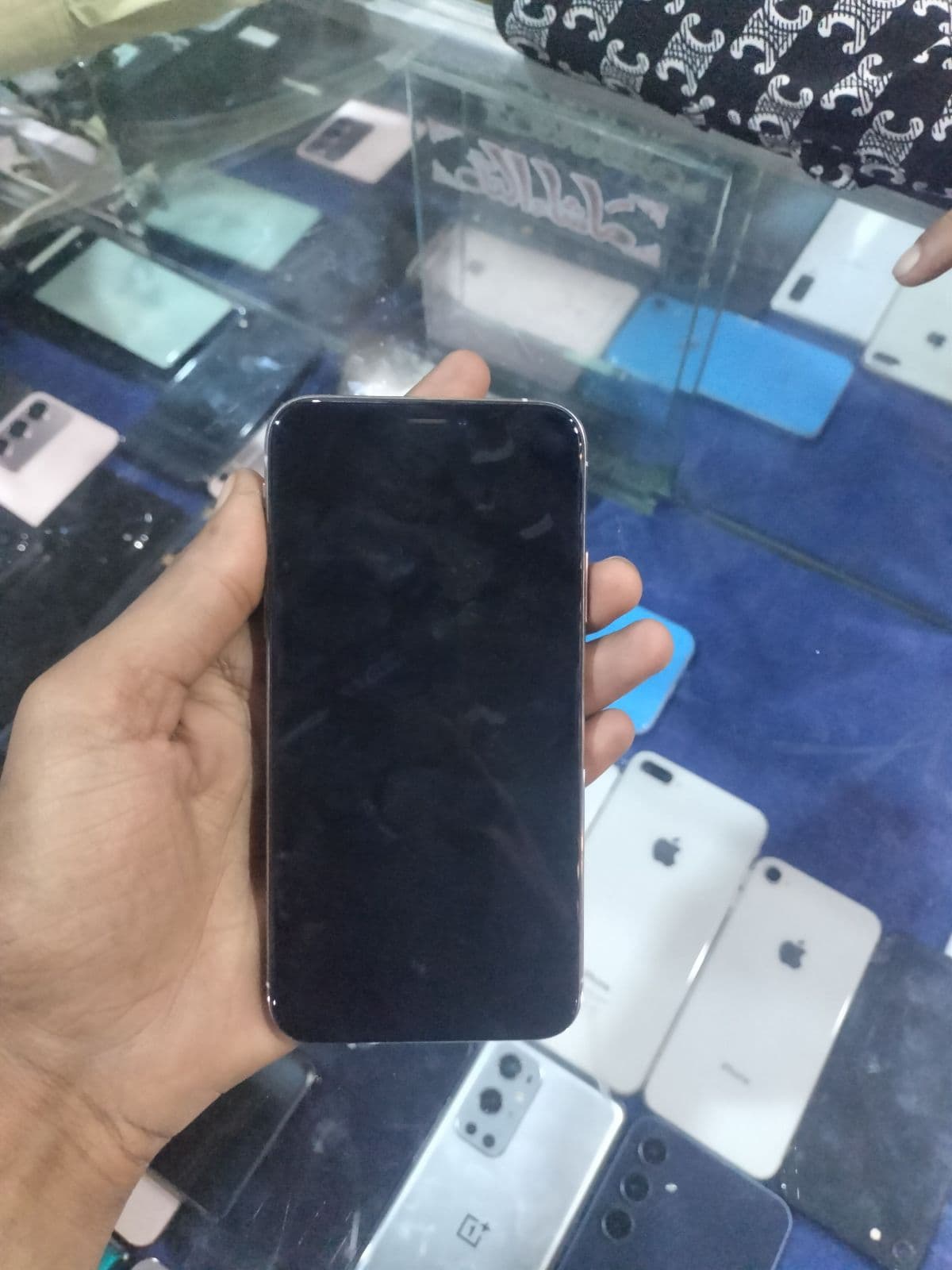 Apple iPhone XS 64GB in Silver — photo 2