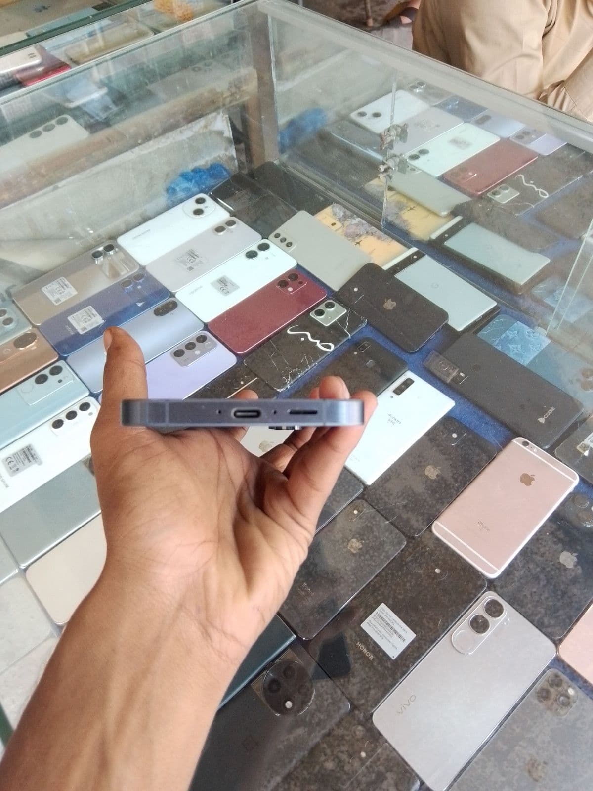 Samsung Galaxy A55 8GB/256GB in Awesome Navy — photo 3