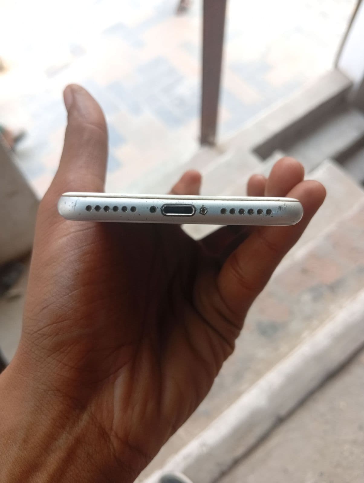 Apple iPhone 8 64GB in Silver — photo 3