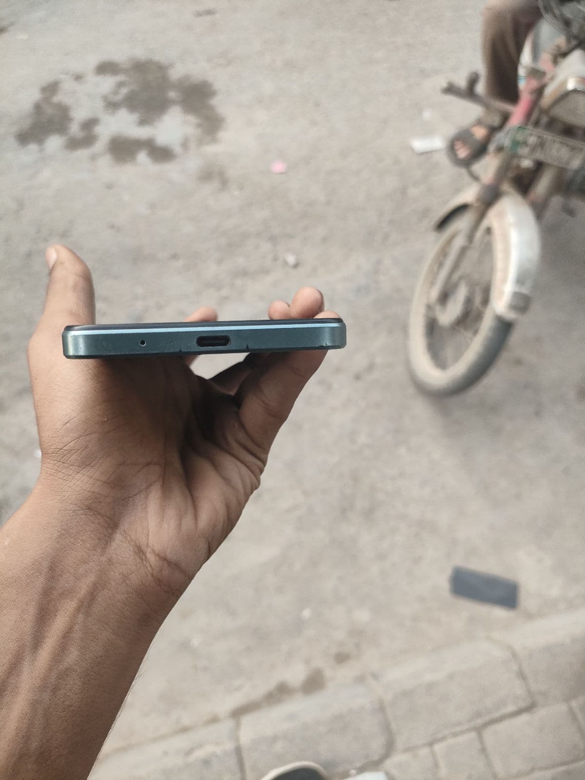 Xiaomi Redmi A3 3GB / 64GB in Forest Green — photo 3