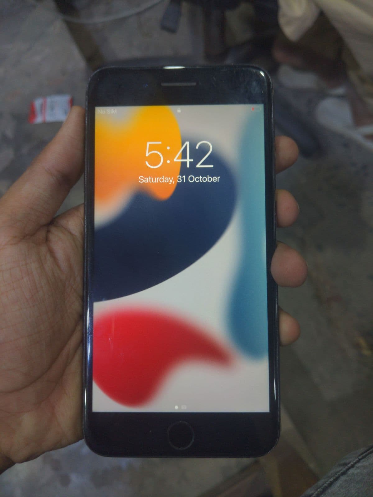 Apple iPhone 7 Plus 128GB in Jet Black — photo 2