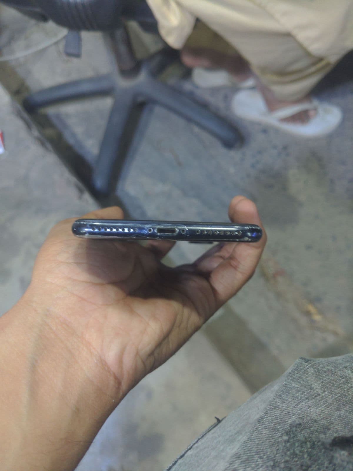 Apple iPhone 7 Plus 128GB in Jet Black — photo 3