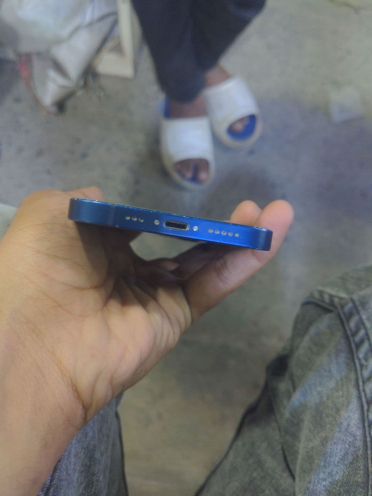 Apple iPhone 12 64GB in Blue — photo 3
