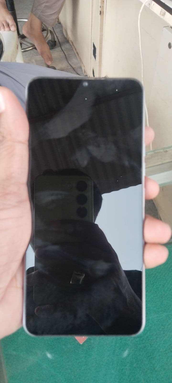 Tecno Spark Go 3 4GB / 128GB in Titanium Grey — photo 2