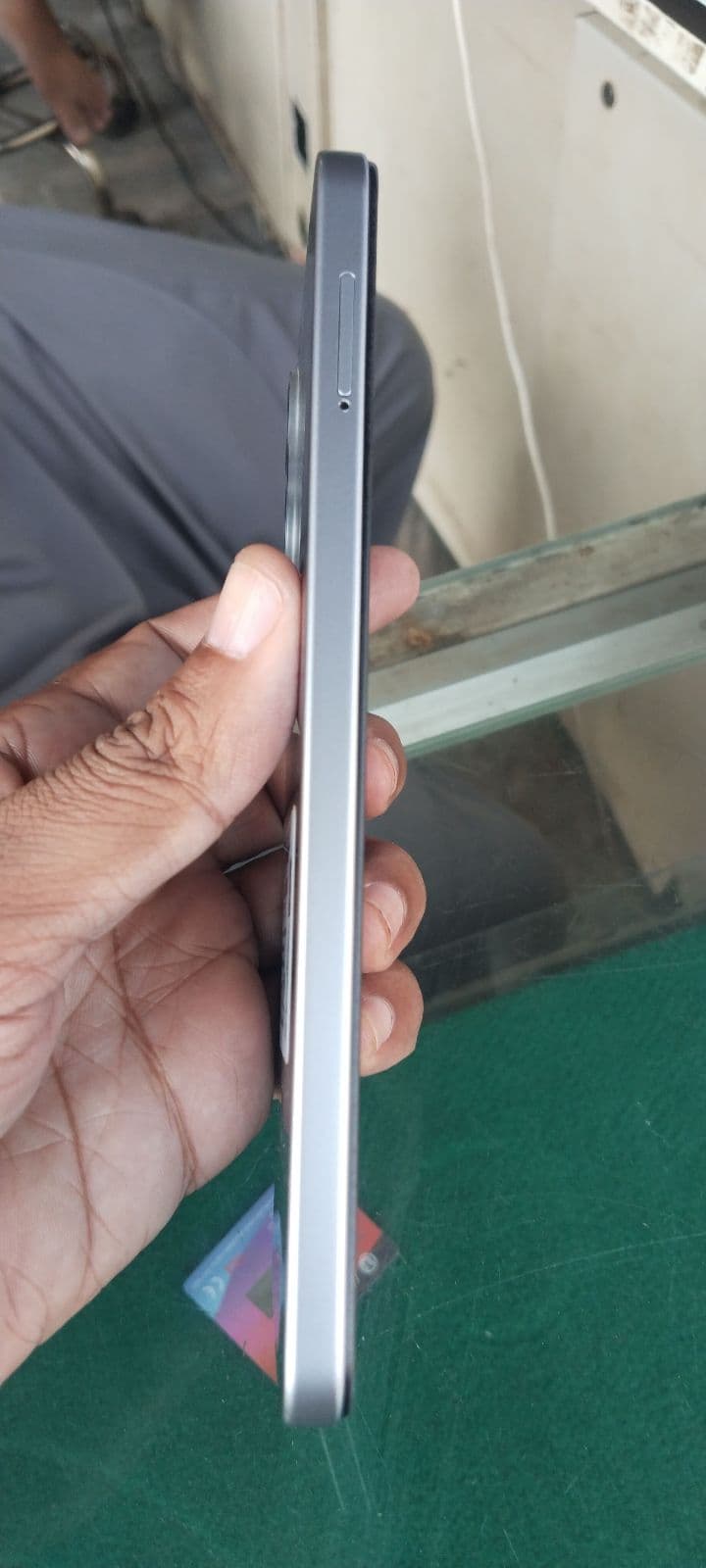 Tecno Spark Go 3 4GB / 128GB in Titanium Grey — photo 3