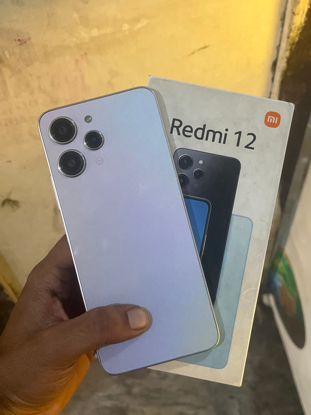 Redmi 12 · 8GB / 128GB
