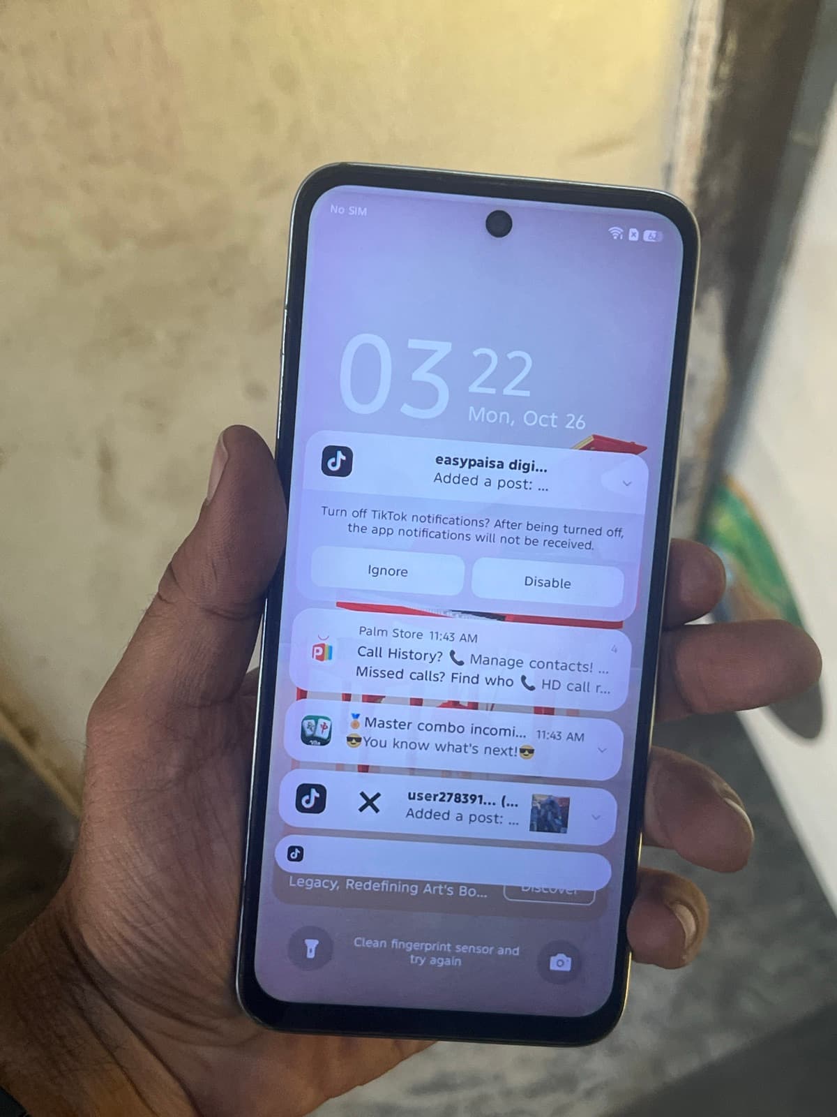 Infinix Hot 60i 6GB / 128GB in Titanium Silver — photo 2