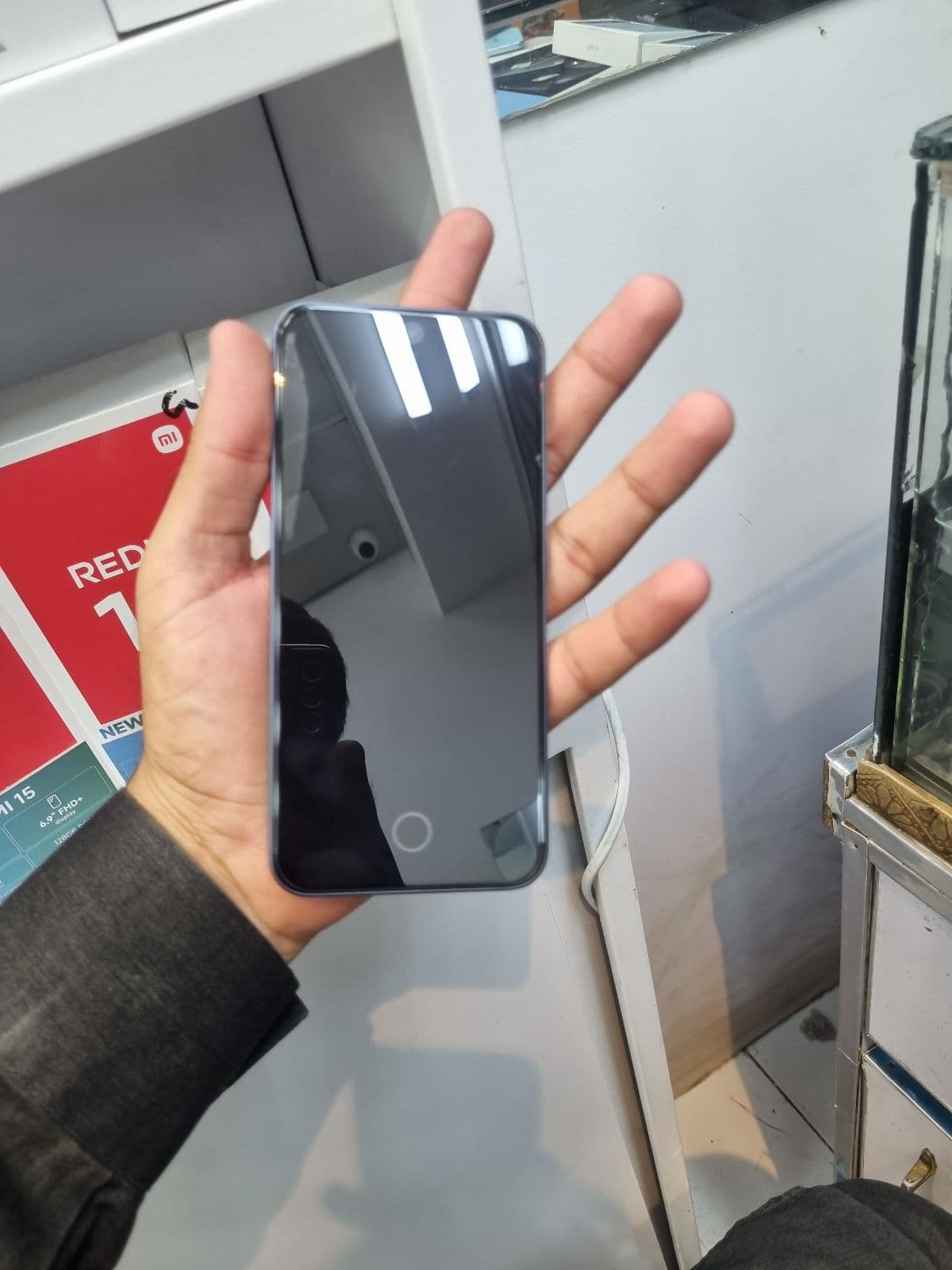Oppo A6s Pro 8GB / 256GB in Eclipse Blue — photo 4