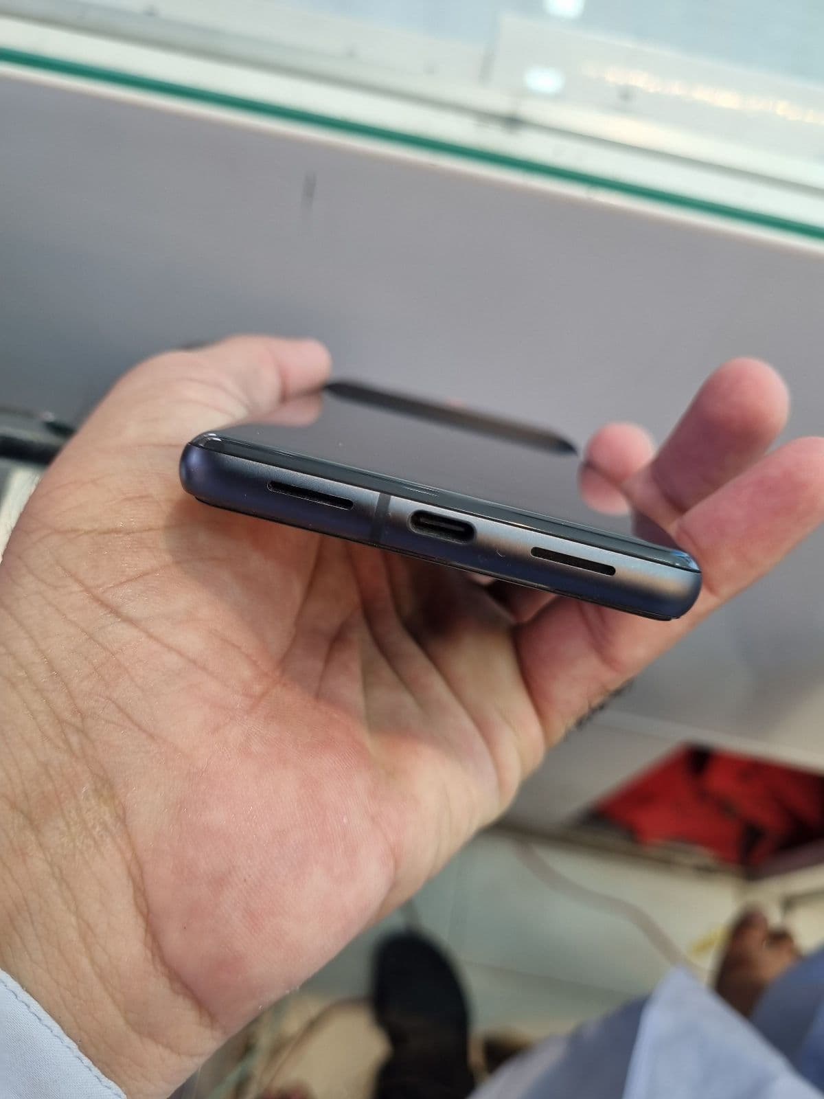 Google Pixel 7 8GB / 128GB in Obsidian — photo 3