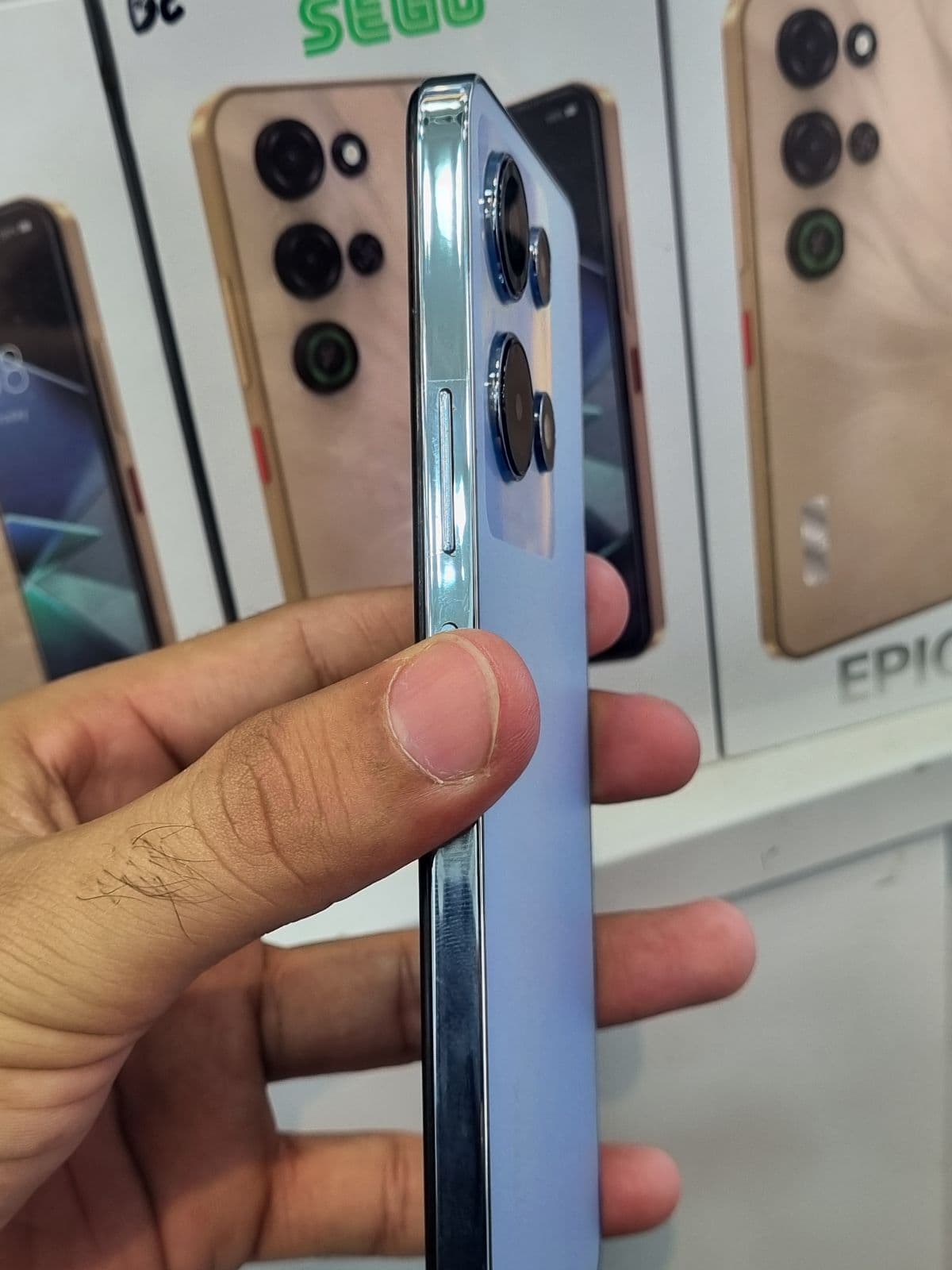 Infinix Note 30 8GB / 256GB in Interstellar Blue — photo 3