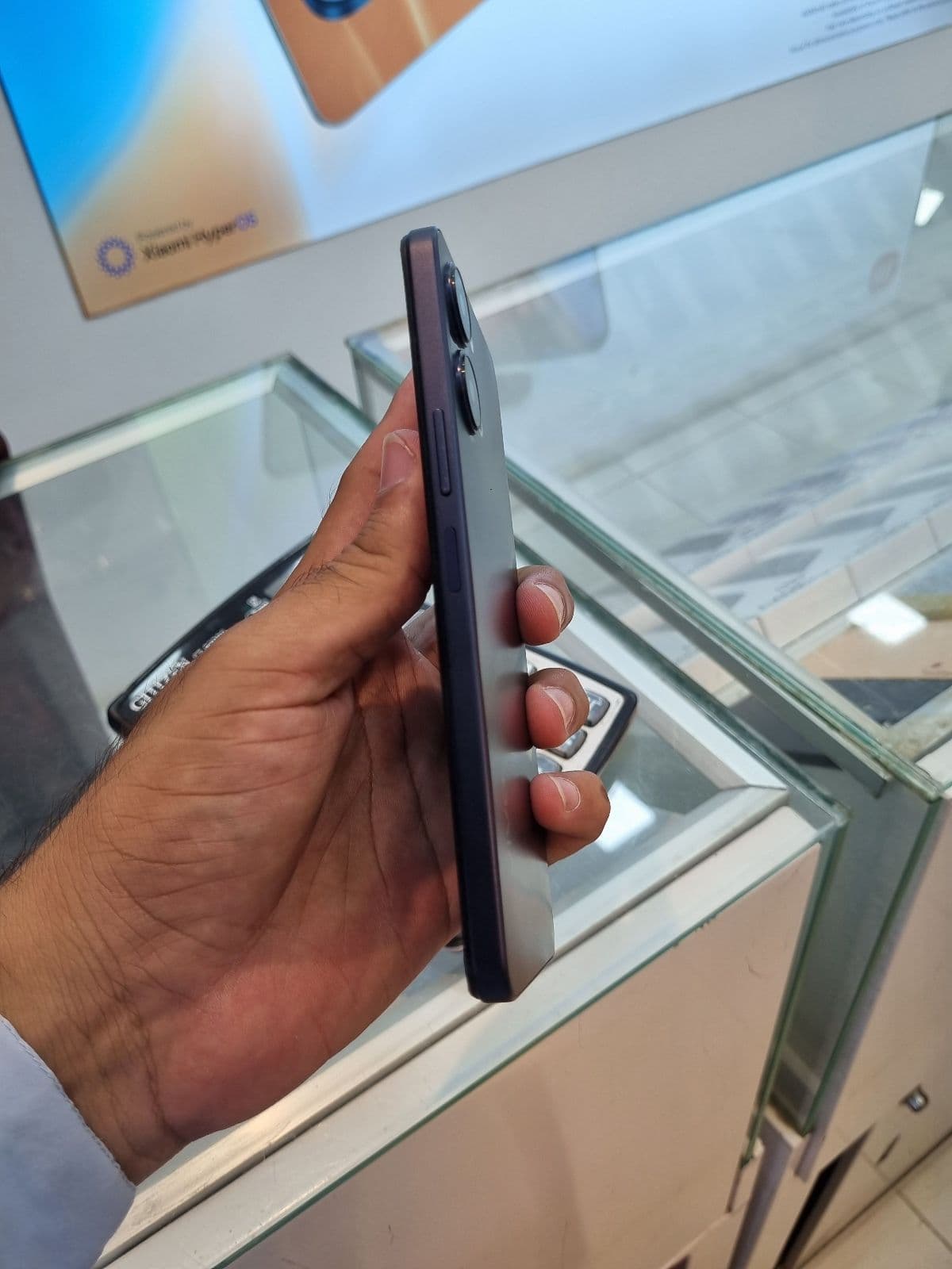 Vivo Y05 4GB / 128GB in Voyage Black — photo 3