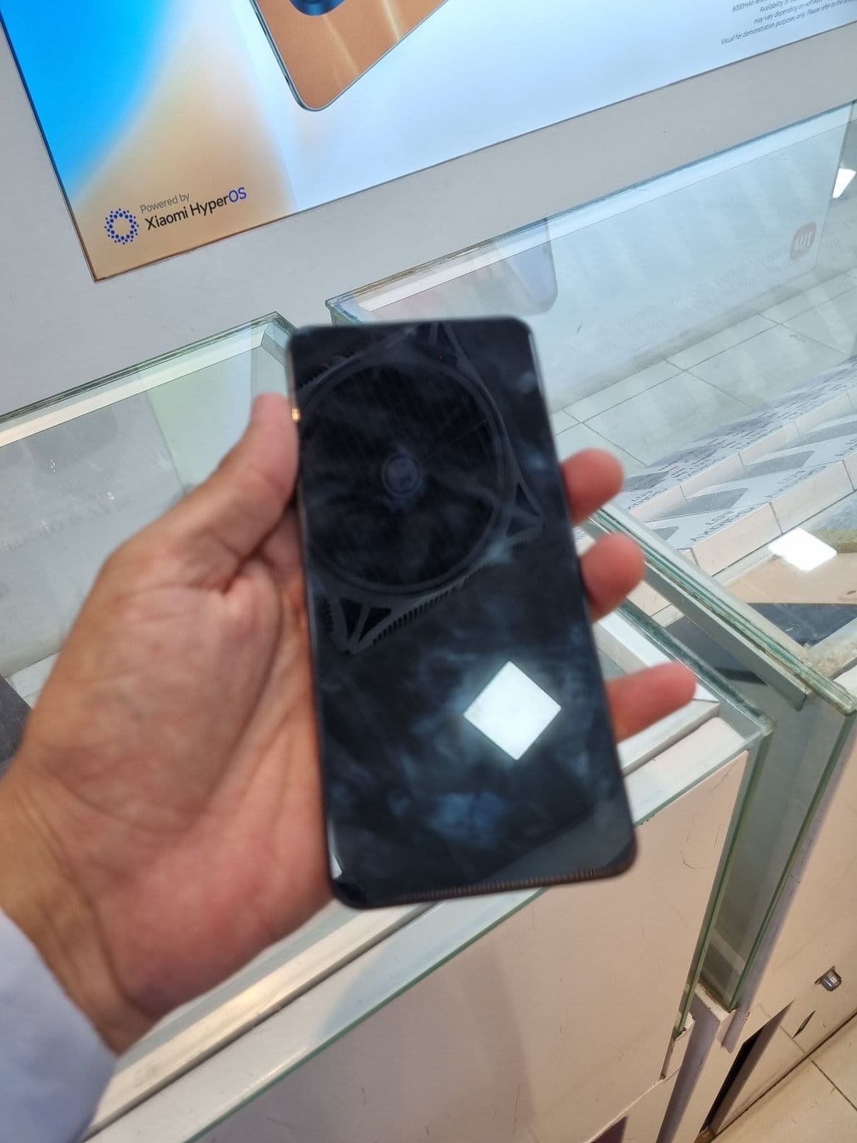 Vivo Y05 4GB / 128GB in Voyage Black — photo 4
