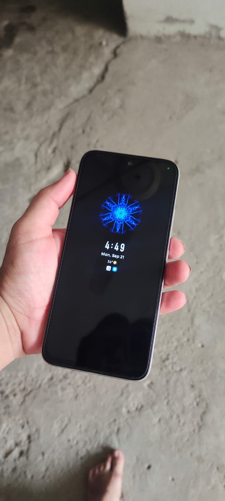 Infinix Smart 20 4GB / 128GB in Polaris Titanium — photo 4