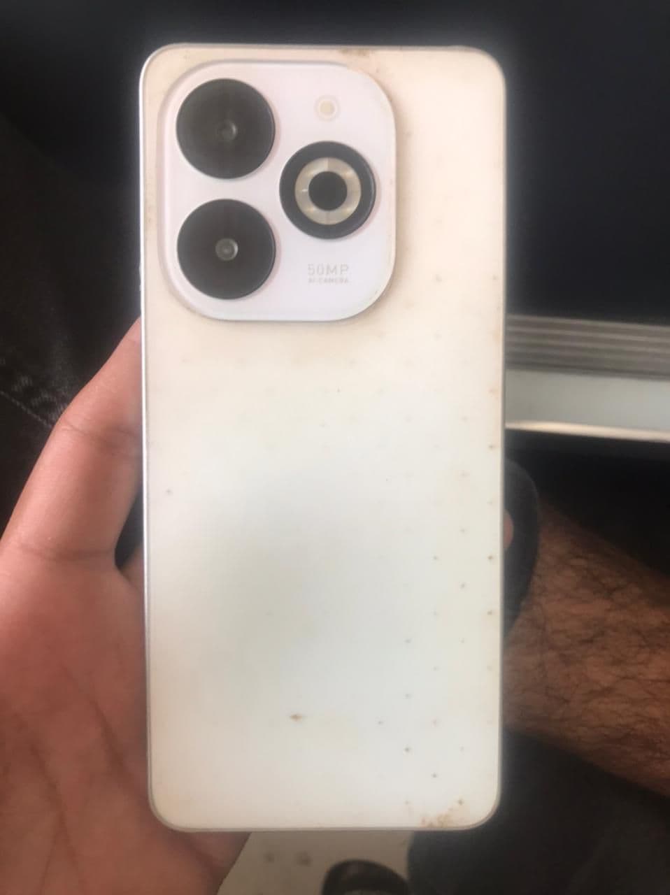 Infinix Smart 8 Pro 4GB / 128GB in Galaxy White — photo 3
