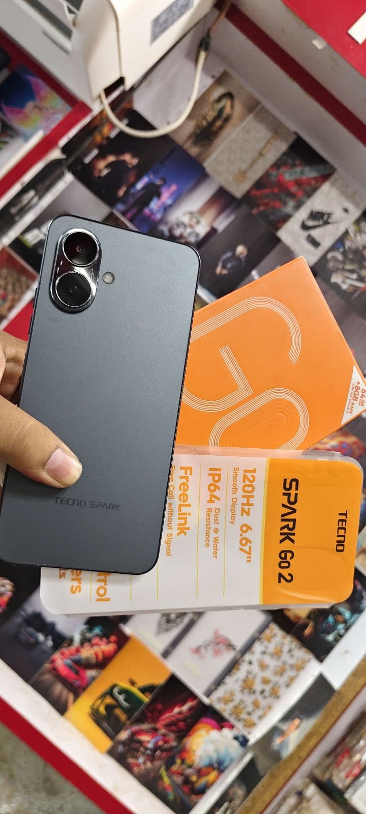 Tecno Spark Go 2 4GB / 64GB in Ink Black — photo 2