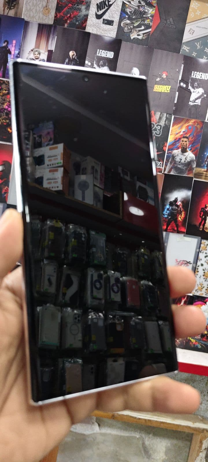 Samsung Galaxy S22 Ultra 8GB / 128GB in Phantom White — photo 5