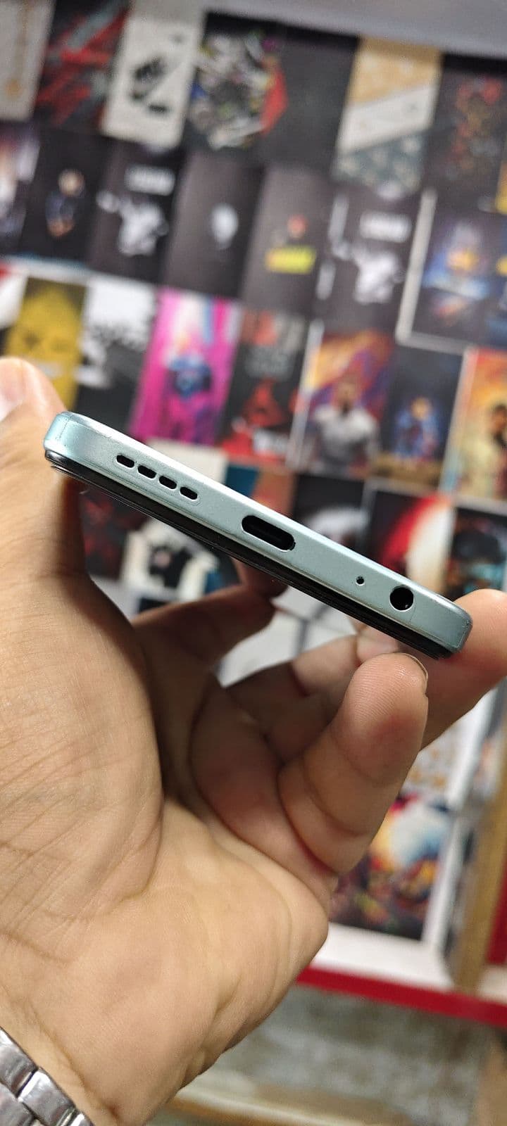 Infinix Smart 9 4GB / 128GB in Mint Green — photo 2