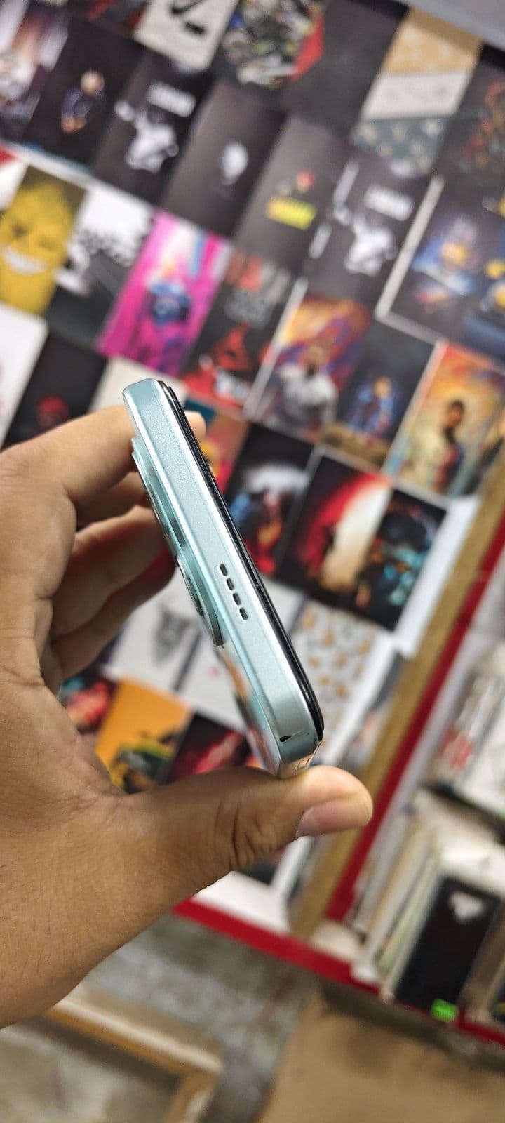 Infinix Smart 9 4GB / 128GB in Mint Green — photo 4