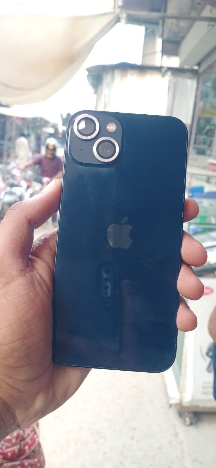 iPhone 13 · 128GB
