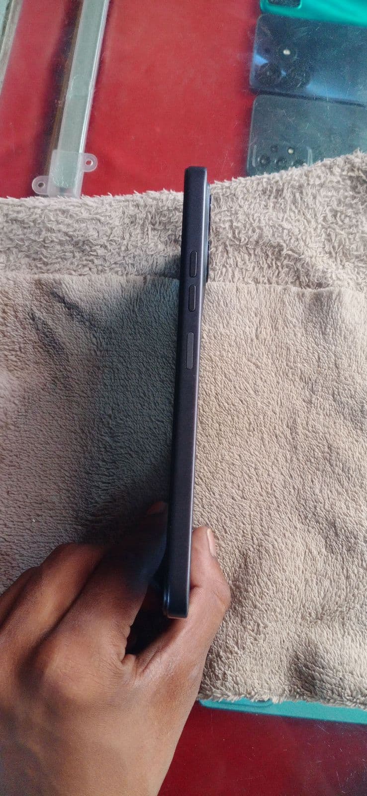 Tecno Spark 50 6GB / 128GB in Ink Black — photo 3