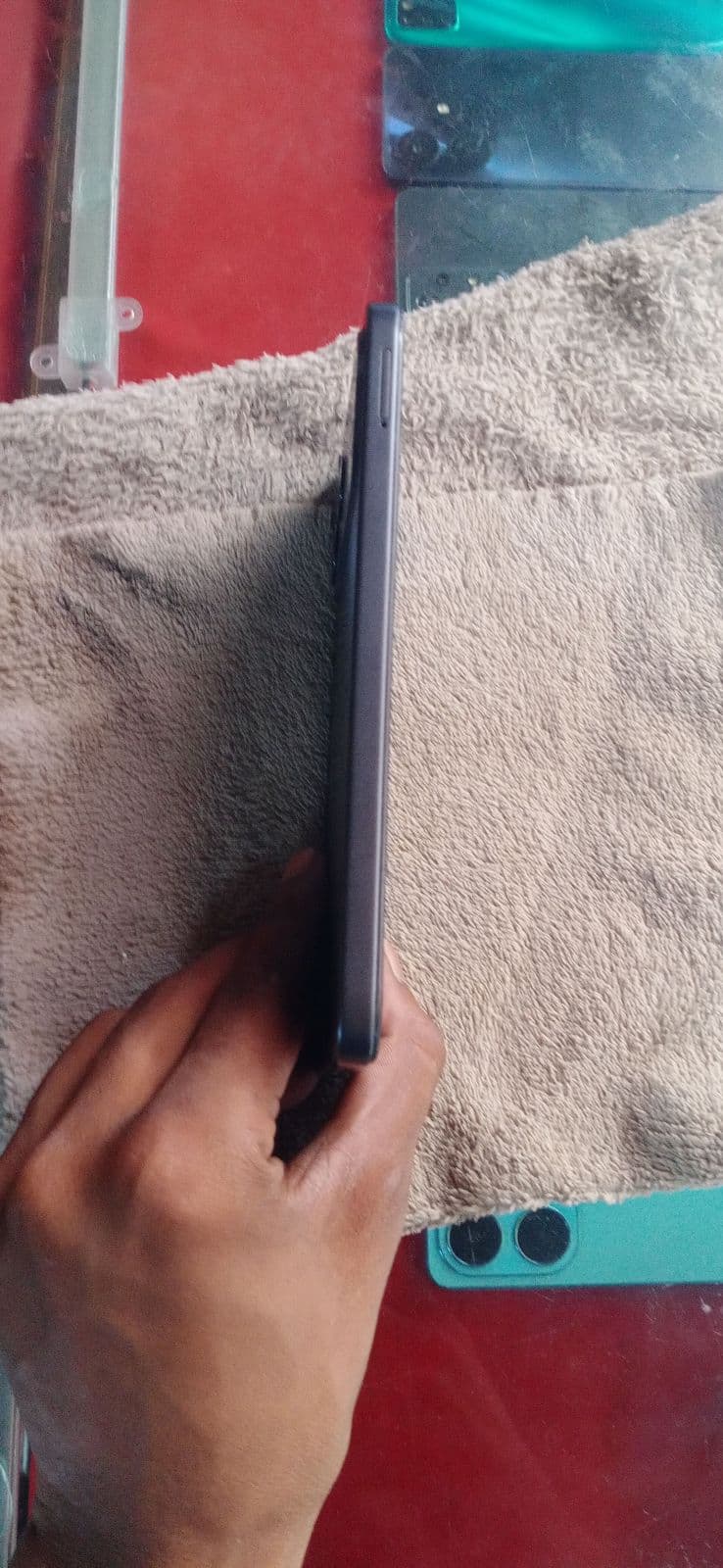 Tecno Spark 50 6GB / 128GB in Ink Black — photo 4