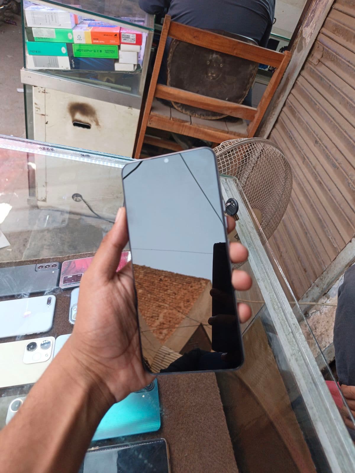 Tecno Spark Go 3 4GB / 128GB in Titanium Grey — photo 2