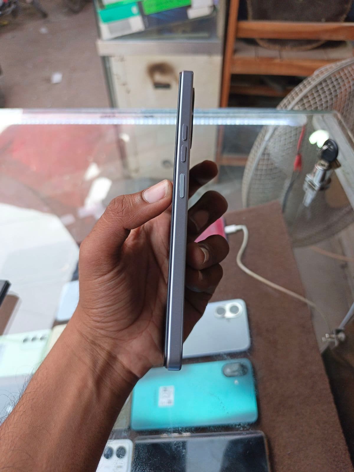 Tecno Spark Go 3 4GB / 128GB in Titanium Grey — photo 5