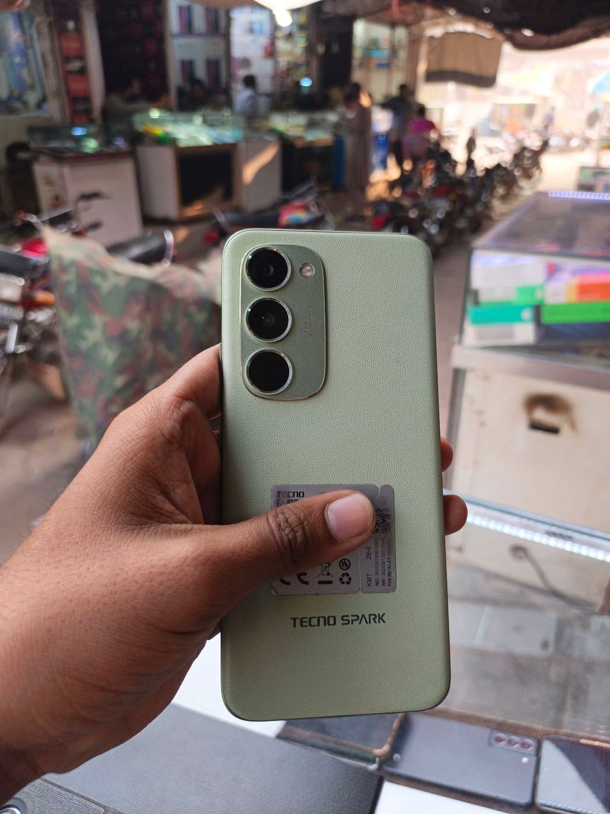 Tecno Spark 40 Pro+ · 8GB / 256GB