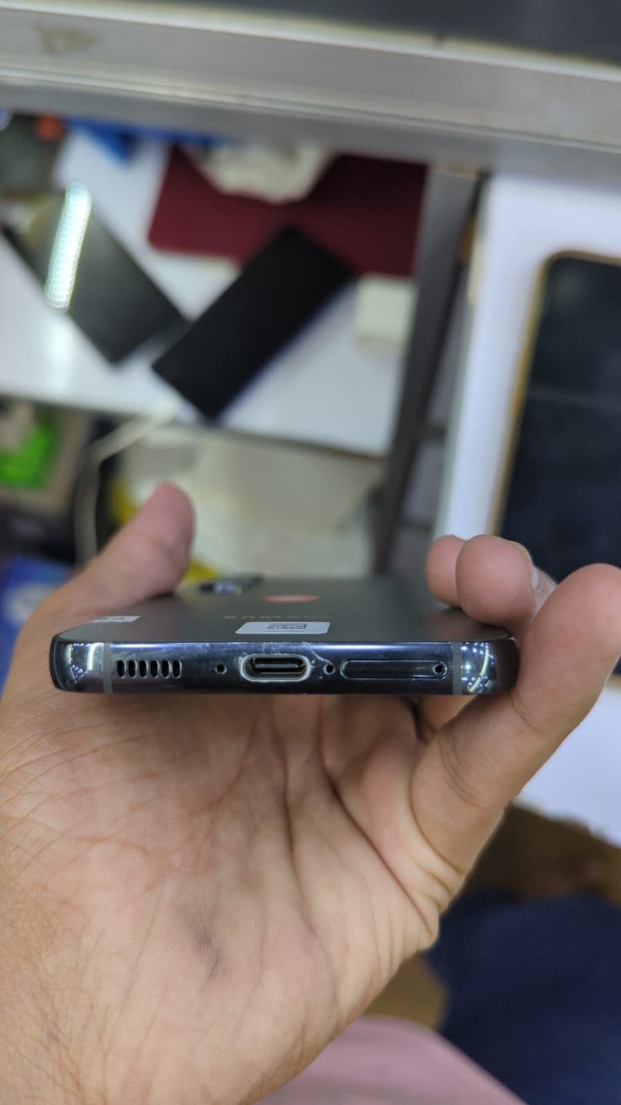 Samsung Galaxy S23 8GB / 256GB in Phantom Black — photo 2